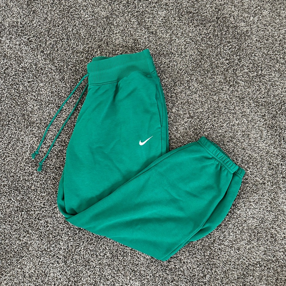 Nike Joggers Sweatpants